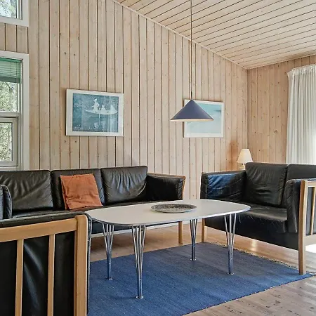 14 Person In Nex Semesterbostad